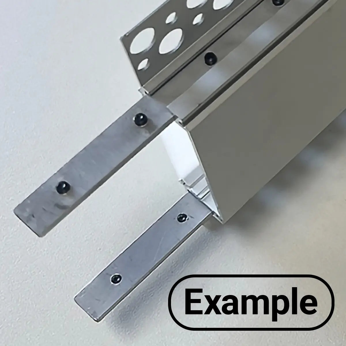 Mounting detail of EnoLED extra wide trimless mud-in LED channel